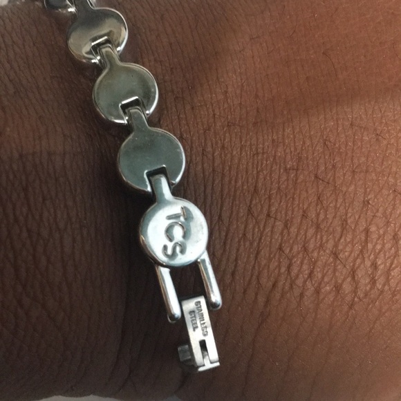 TC STAINLESS STEEL WOMEN’S CLEAR DIAMONDS BRACELET - Picture 4 of 5